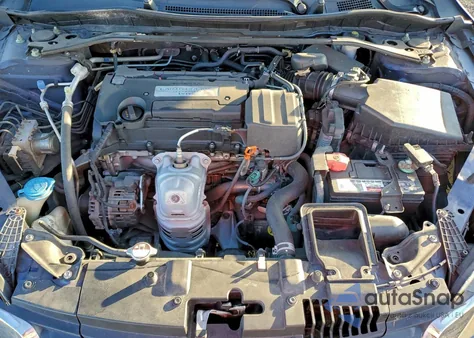 2015 Honda Accord Sport z USA, uszkodzony, nr VIN 1HGCR2F52FA000703